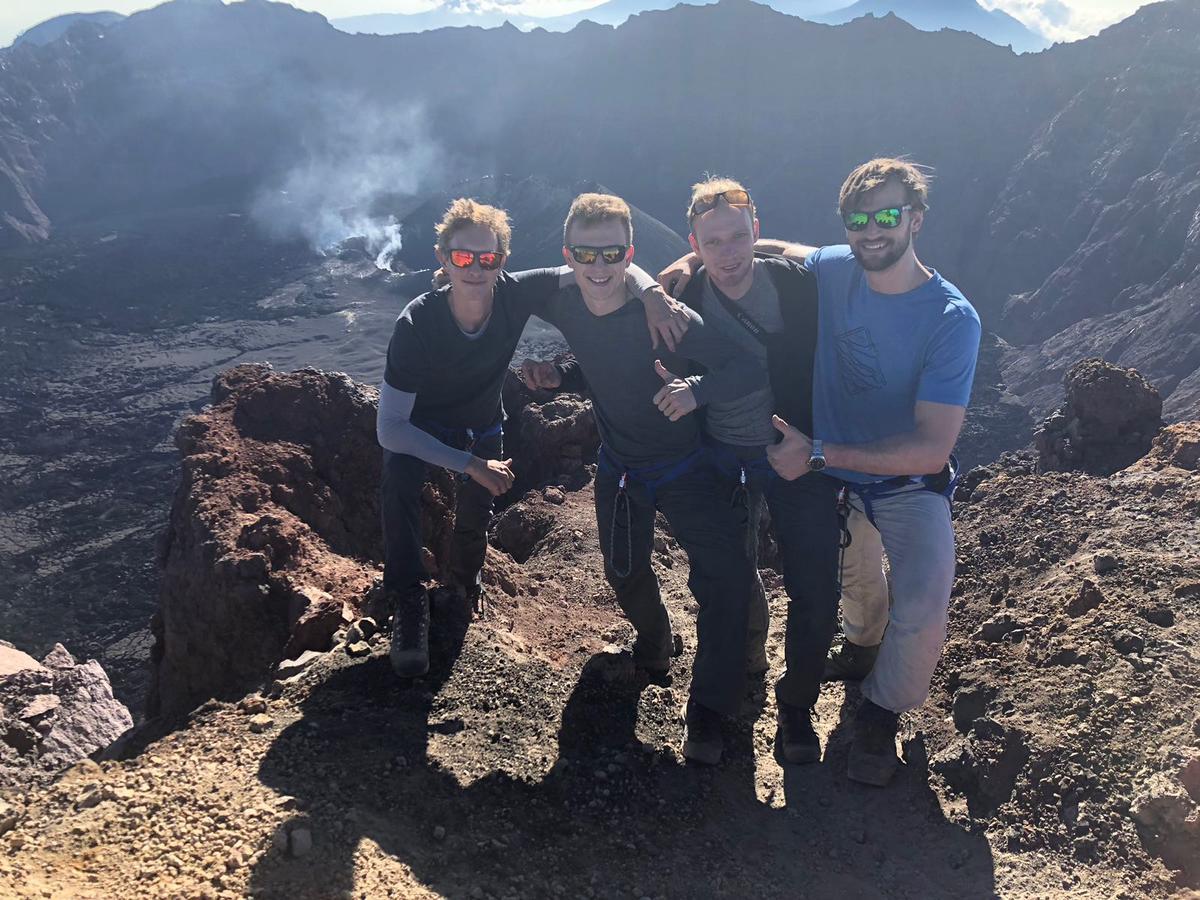 Thalia Homestay & Ijen Bromo Tour Banyuwangi  Exteriér fotografie